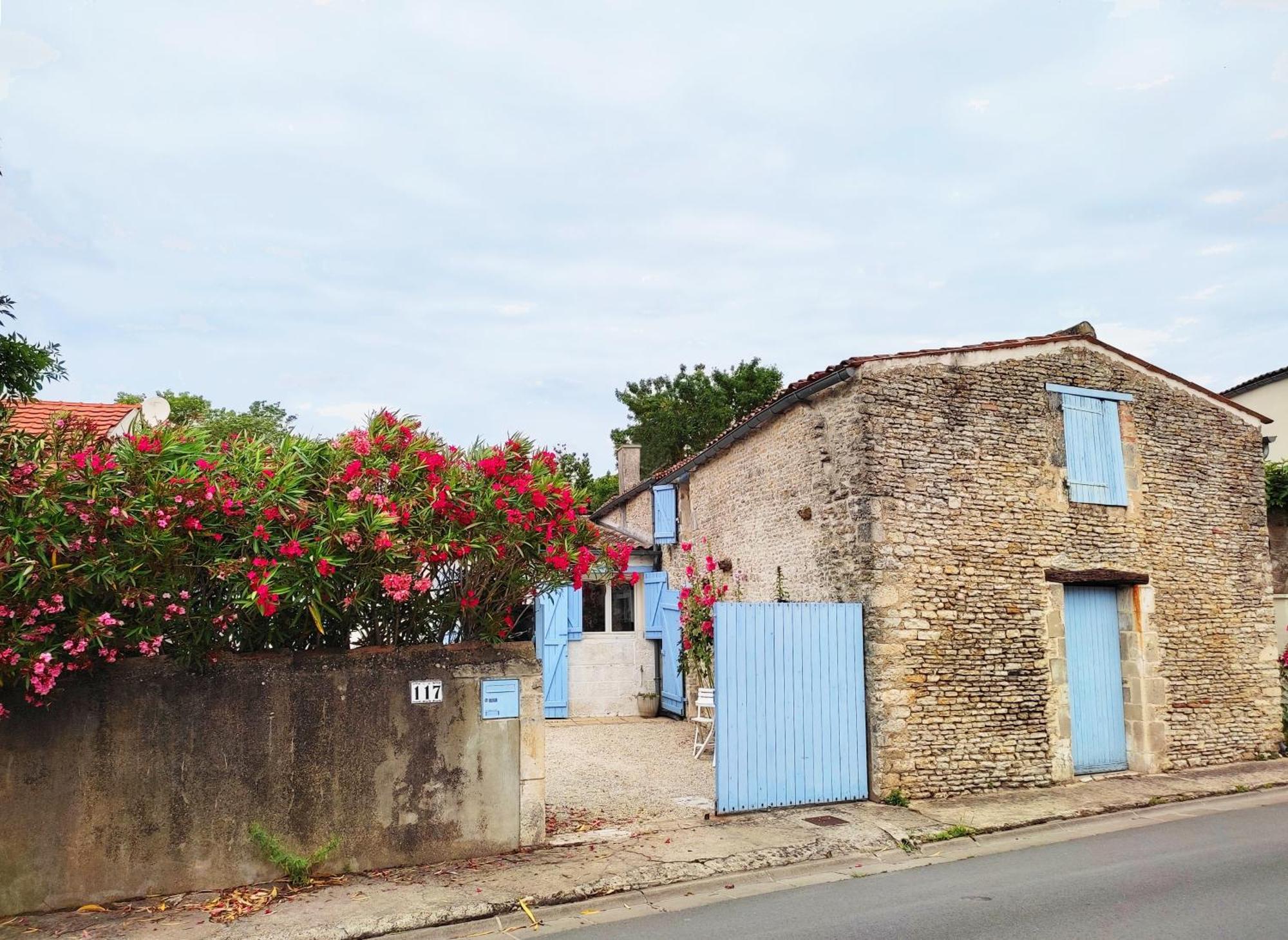 La Grange Bleue - Parking Prive - A 2Km De La Mer Saint-Georges-d'Oleron Buitenkant foto